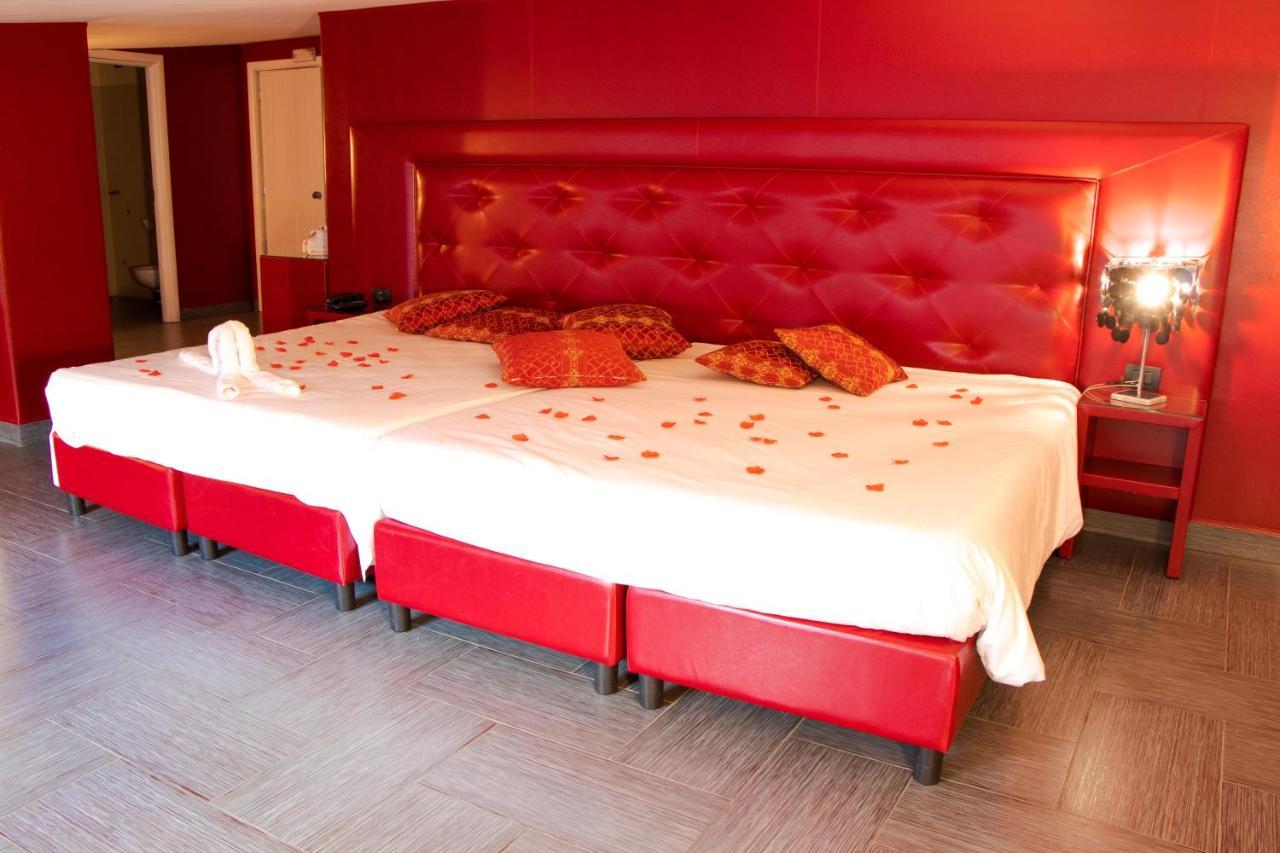 Hotel Masaniello Luxury Casoria Exterior foto